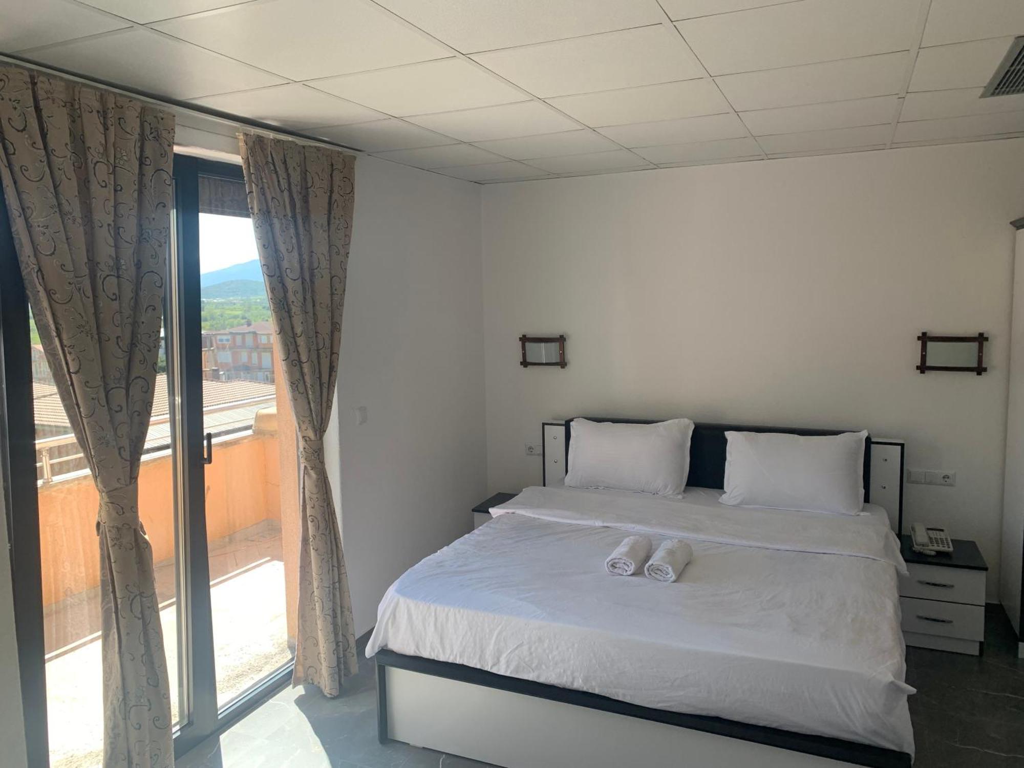 Hotel Albatros Prizren Exterior foto