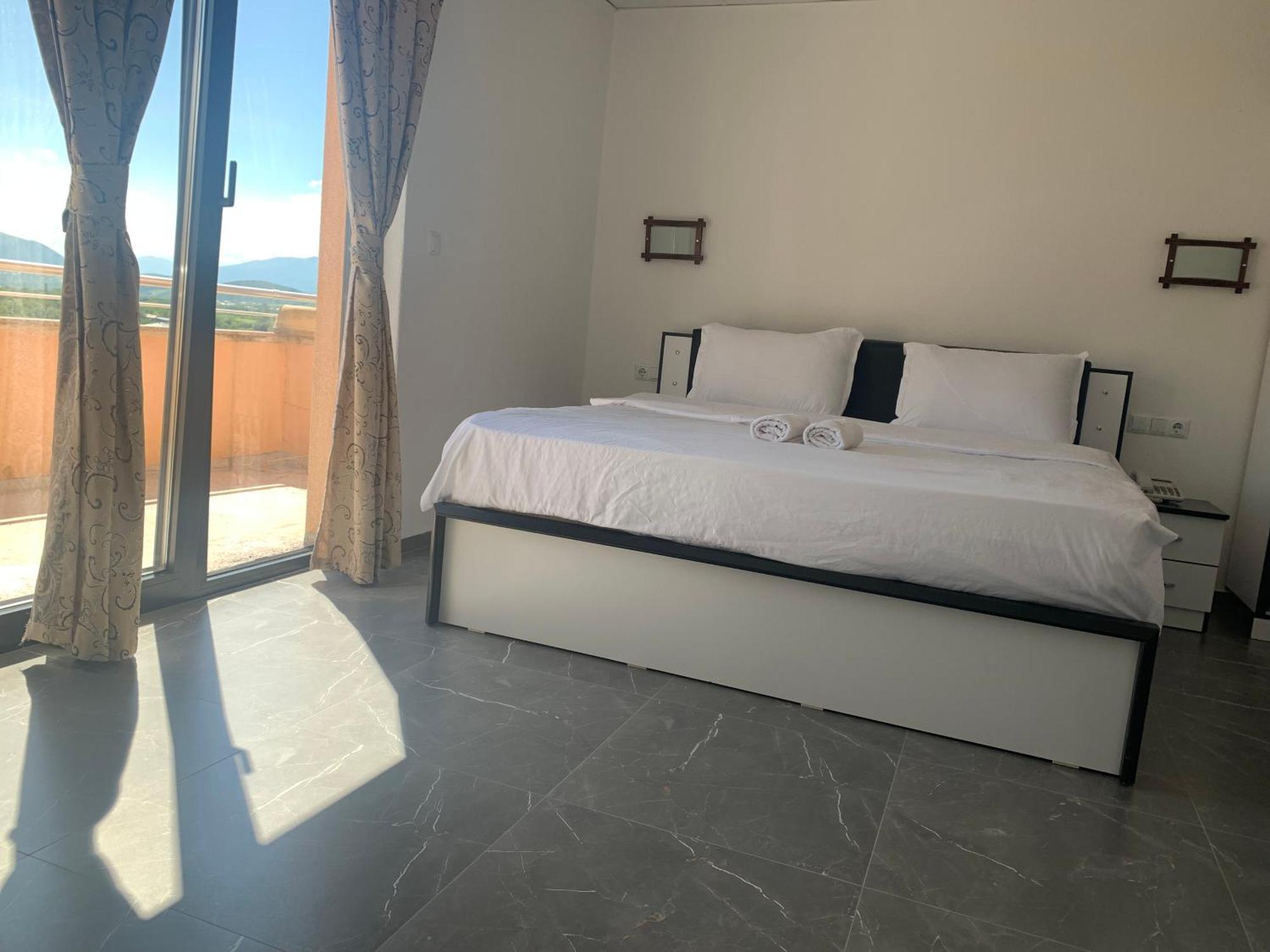Hotel Albatros Prizren Exterior foto